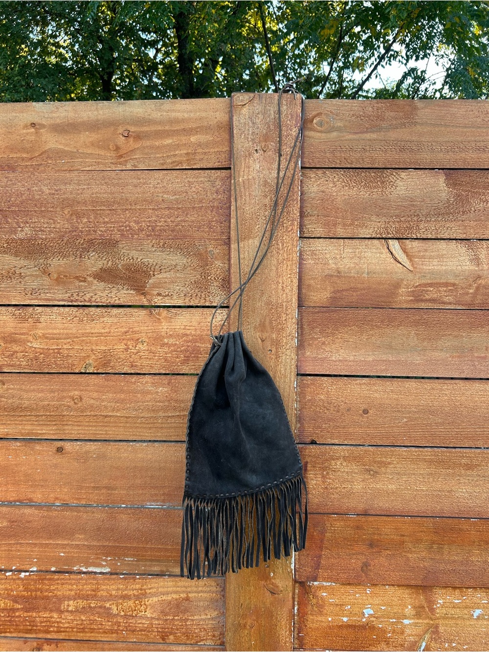 Handmade Brown Suede Drawstring Crossbody Shoulder Bag with Fringe - Vintage! - Picture 4 of 12